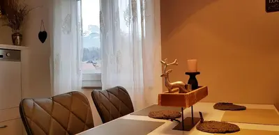 Ein Sitzbereich in der Unterkunft Ferienwohnung Loserblick