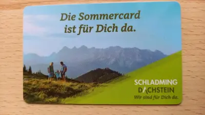 Ein allgemeiner Bergblick oder ein Berglick von des Bed & Breakfasts aus
