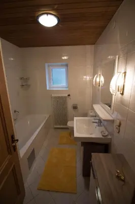 Ein Badezimmer in der Unterkunft Haus Bergland