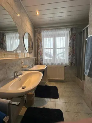 Ein Badezimmer in der Unterkunft Appartement Rettensteiner
