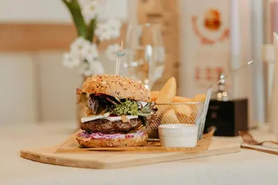 Essen im Hotel oder in der Nähe
