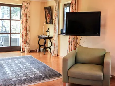 TV/Unterhaltungsangebot in der Unterkunft Chalet Weissenbach by Interhome
