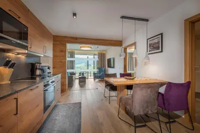 Küche/Küchenzeile in der Unterkunft AlpenParks Hotel & Apartment Carpe Solem Mariapfarr