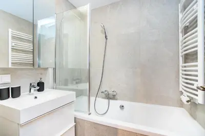 Ein Badezimmer in der Unterkunft Citycenter Bad Ischl - Studio Apartments TRAUNKAi