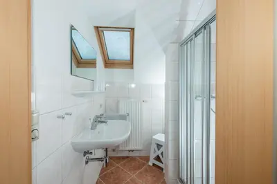 Ein Badezimmer in der Unterkunft Kolping-Ferienhaus