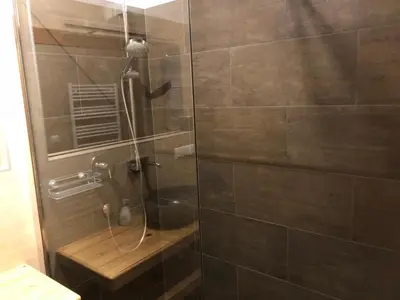 Ein Badezimmer in der Unterkunft Lachtalchalet