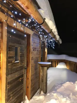 Lachtalchalet im Winter