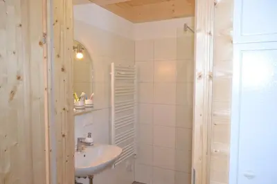 Ein Badezimmer in der Unterkunft Talhütte App.2