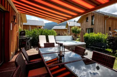 Das Gebäude in dem sich das Chalet befindet