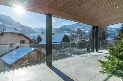 Ein allgemeiner Bergblick oder ein Berglick von der Ferienwohnung aus