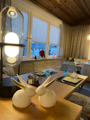 Ein Sitzbereich in der Unterkunft Haus Central