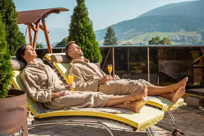 Ein allgemeiner Bergblick oder ein Berglick von des Hotels aus