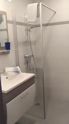 Ein Badezimmer in der Unterkunft Appartementhaus Theresia