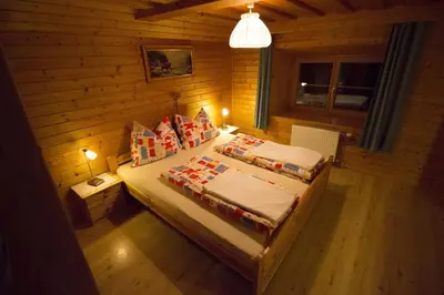 Ein Bett oder Betten in einem Zimmer der Unterkunft Ferienwohnung Krennbauer
