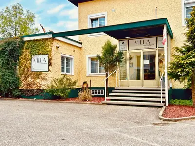 Das Gebäude in dem sich das Hotel befindet
