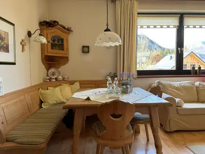 Ein Sitzbereich in der Unterkunft Wohlfühlapartment Dachsteinblick