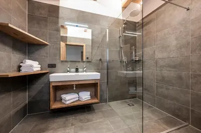 Ein Badezimmer in der Unterkunft AUSTRIA APPART - natural Lifestyle Appartements auf der Piste