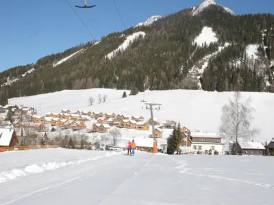 Chalet Hohentauern am Skilift im Winter