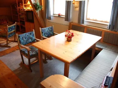 Ein Sitzbereich in der Unterkunft Apartment in Flachau near Ski Lift