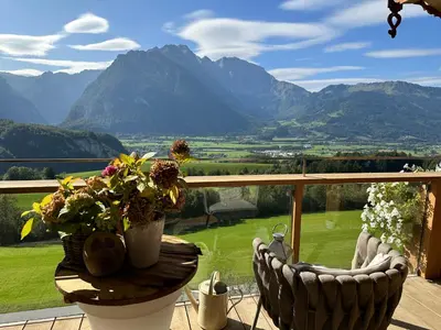 Ein allgemeiner Bergblick oder ein Berglick von des Hotels aus