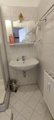 Ein Badezimmer in der Unterkunft Haus Elsasser