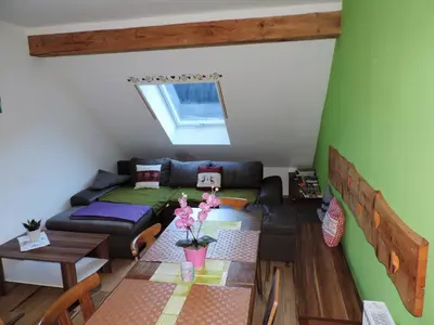 Ein Sitzbereich in der Unterkunft Unterlanschützhof
