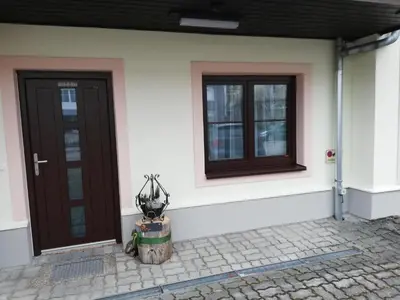 Das Gebäude in dem sich die Ferienwohnung befindet