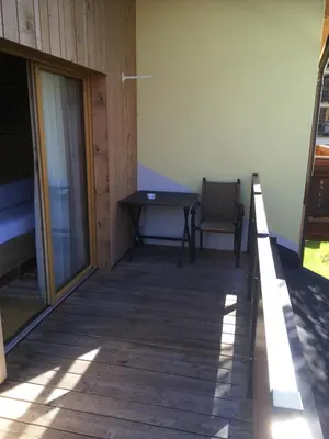 Ein Balkon oder eine Terrasse in der Unterkunft Appartement - Vollholz Studio im Zentrum von Flachau