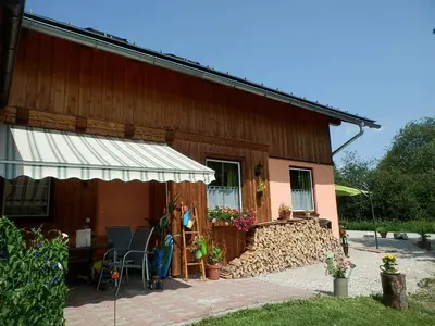 Ein Garten an der Unterkunft Casa Emmi