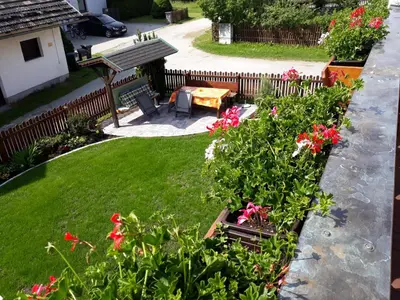 Ein Garten an der Unterkunft Haus Dorfer