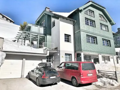 Das Gebäude in dem sich die Ferienwohnung befindet