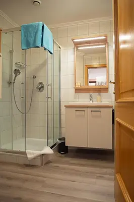 Ein Badezimmer in der Unterkunft Almtalhotel Appartements in Pettenbach