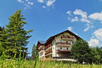 Das Gebäude in dem sich das Hotel befindet