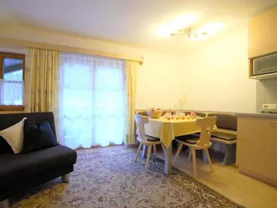 Ein Sitzbereich in der Unterkunft Apartment in Flachau near Ski Slopes