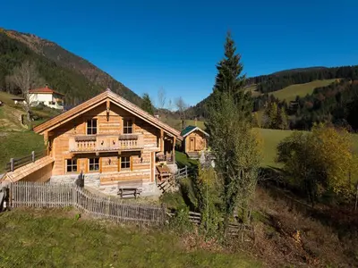 Ein allgemeiner Bergblick oder ein Berglick von des Chalets aus