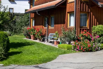 Ein Garten an der Unterkunft Holiday flats in St Georgen am Kreischberg
