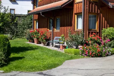 Ein Garten an der Unterkunft Holiday flats in St Georgen am Kreischberg
