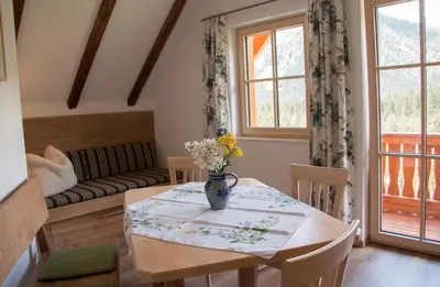 Ein Sitzbereich in der Unterkunft Ferienhof Rinnergut