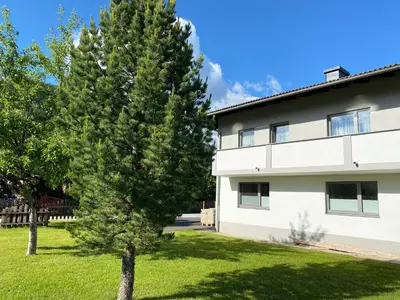 Ein Garten an der Unterkunft Appartement Bär