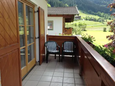 Ein Balkon oder eine Terrasse in der Unterkunft Haus Buchsteiner