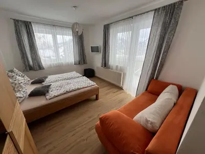 Ein Sitzbereich in der Unterkunft Haus Alpina Ski In & Ski Out