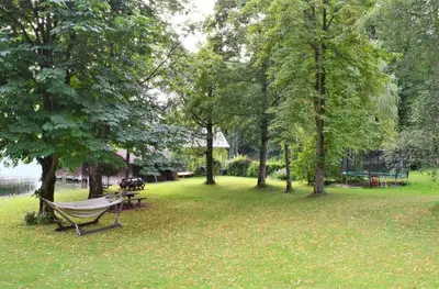 Ein Garten an der Unterkunft Ferienwohnung Woferlbauer