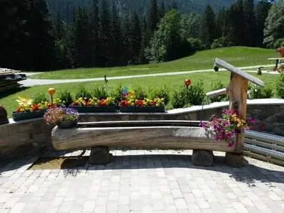Ein Garten an der Unterkunft Schieplechnerhof
