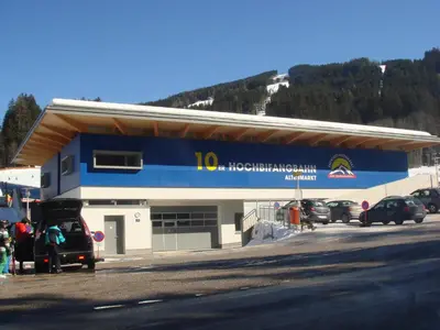 Ein allgemeiner Bergblick oder ein Berglick von der Ferienwohnung aus