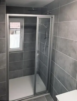 Ein Badezimmer in der Unterkunft Imlau 51