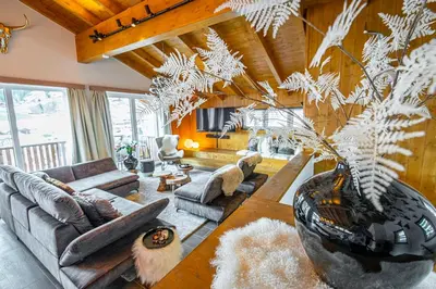 Ein Sitzbereich in der Unterkunft Chalet Dorf Wagrain Alpenleben by AlpenTravel