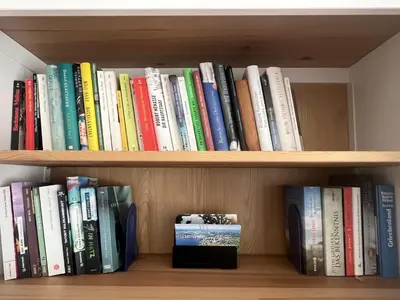 Die Bibliothek in der Ferienwohnung