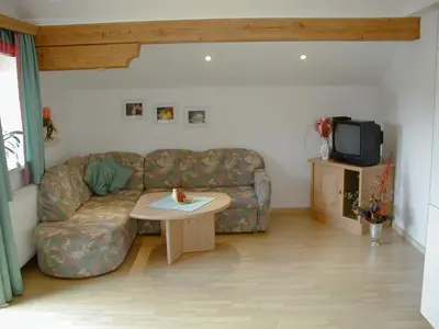 Ein Sitzbereich in der Unterkunft Ferienwohnung Maria Gstatter