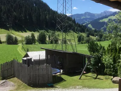 Ein allgemeiner Bergblick oder ein Berglick von der Ferienwohnung aus