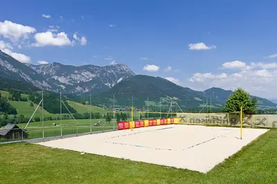 Ein allgemeiner Bergblick oder ein Berglick von der Ferienwohnung aus